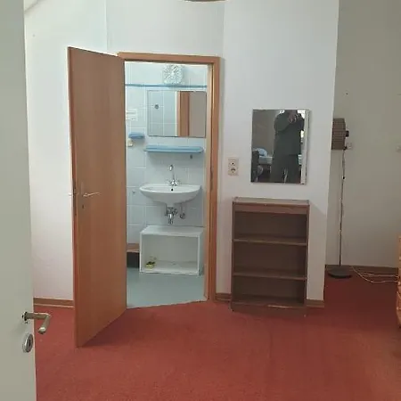 3 Monteurzimmer Hugel *